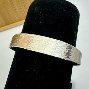 JAMES AVERY Sterling Silver Hammered Tapered Hook-on Bangle Bracelet; RETIRED